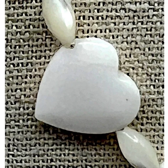 Vintage Heart-Shaped Shell Necklace With Mother Of Pearl Beads - Picture 10 of 12